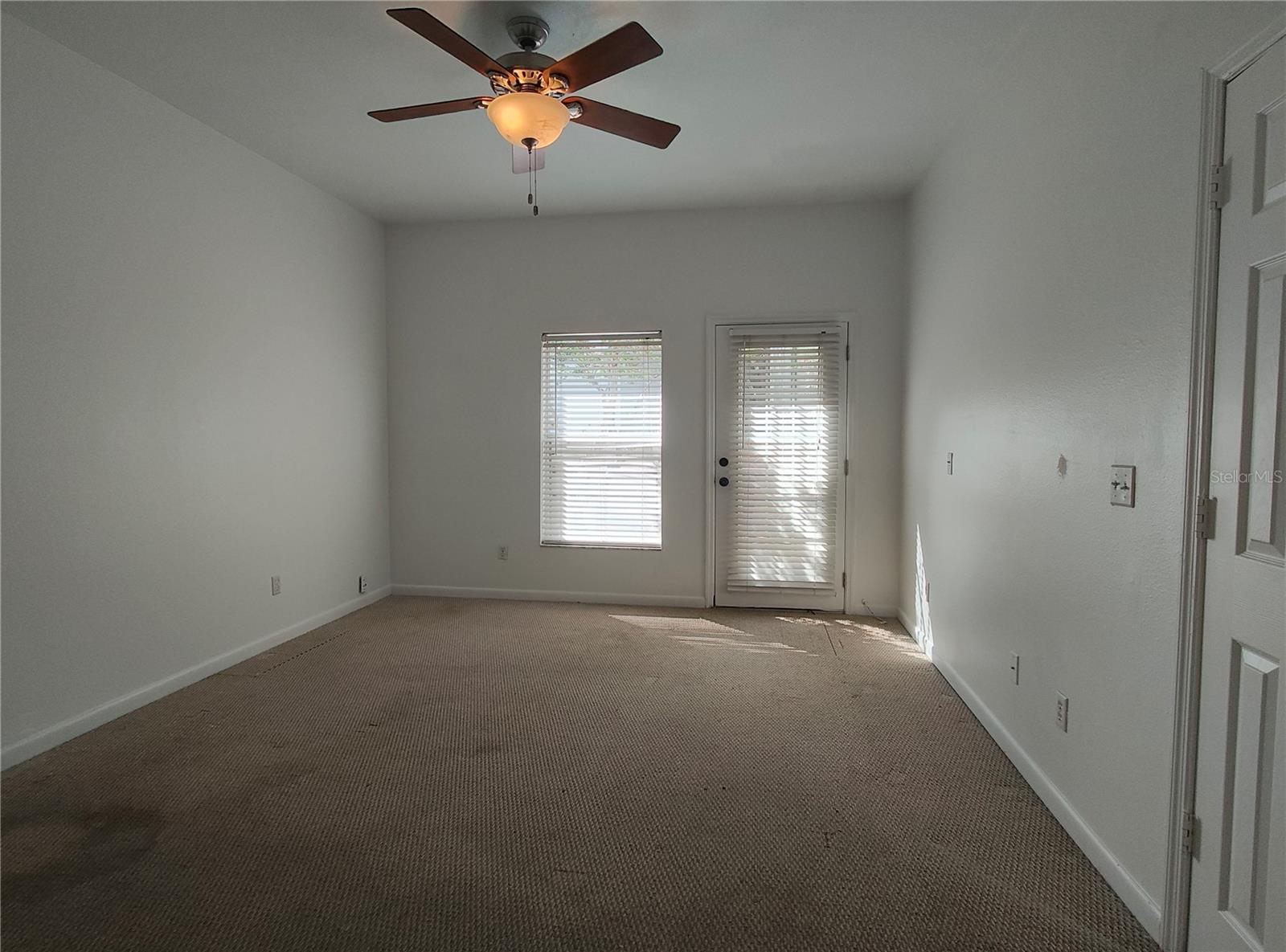 TEXAS COURT TWNHMS - Residential