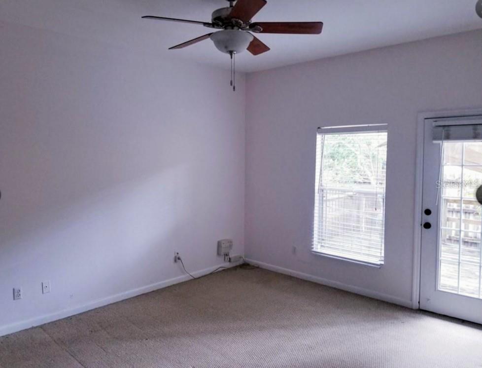 TEXAS COURT TWNHMS - Residential