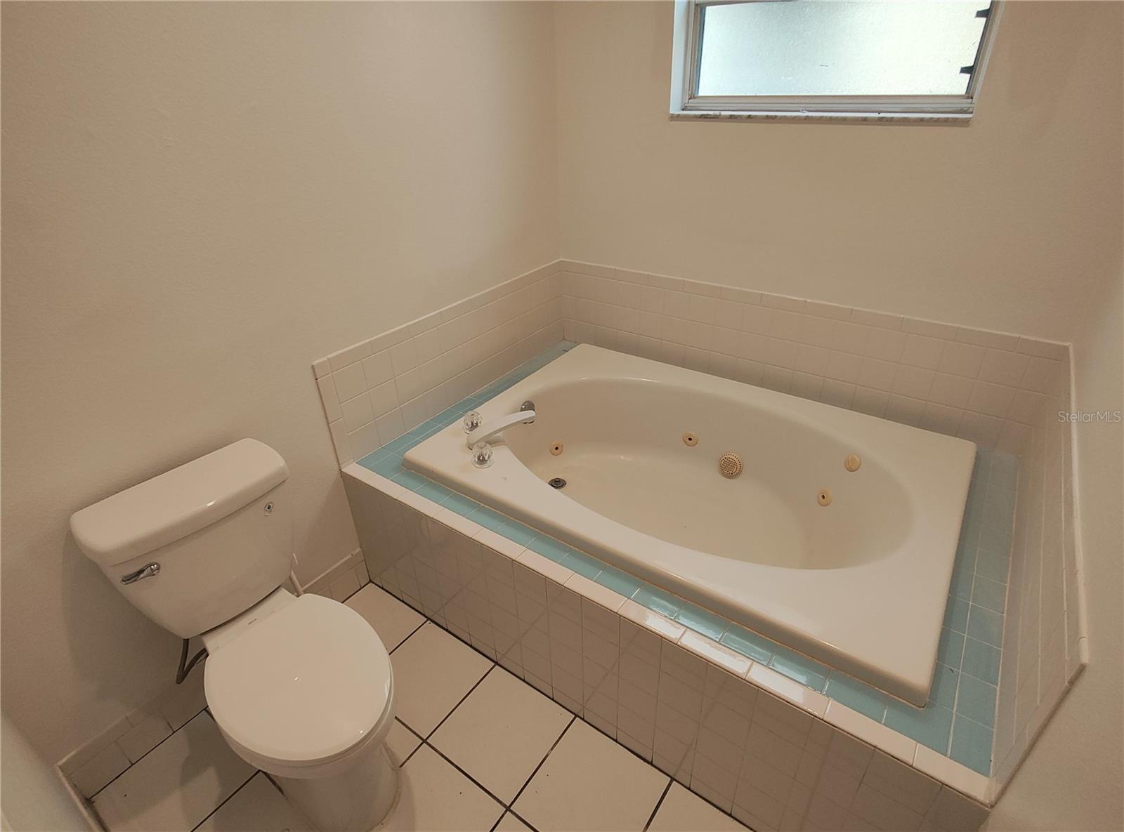 TEXAS COURT TWNHMS - Residential