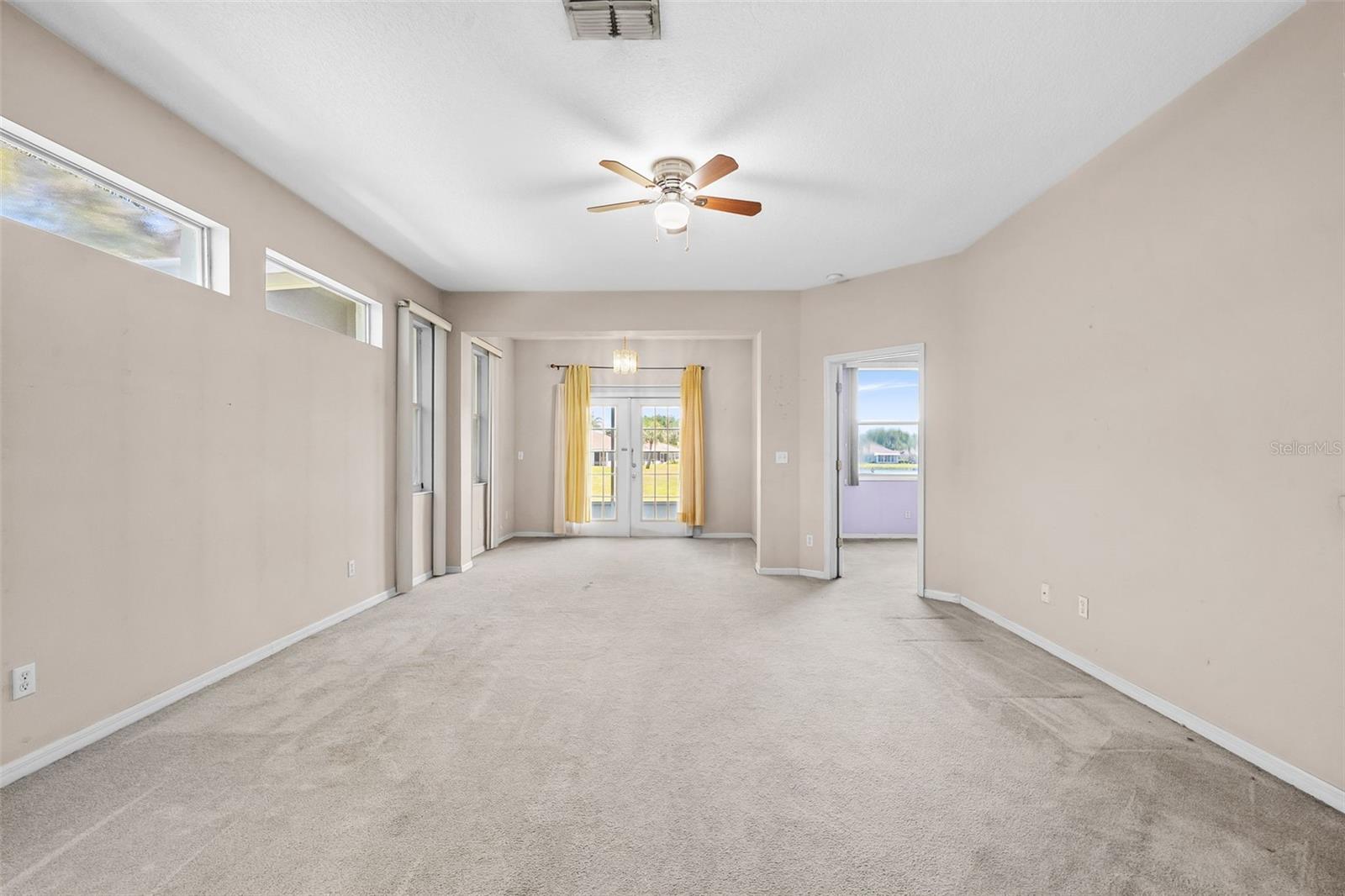 HUNTINGTON CONDO - Residential