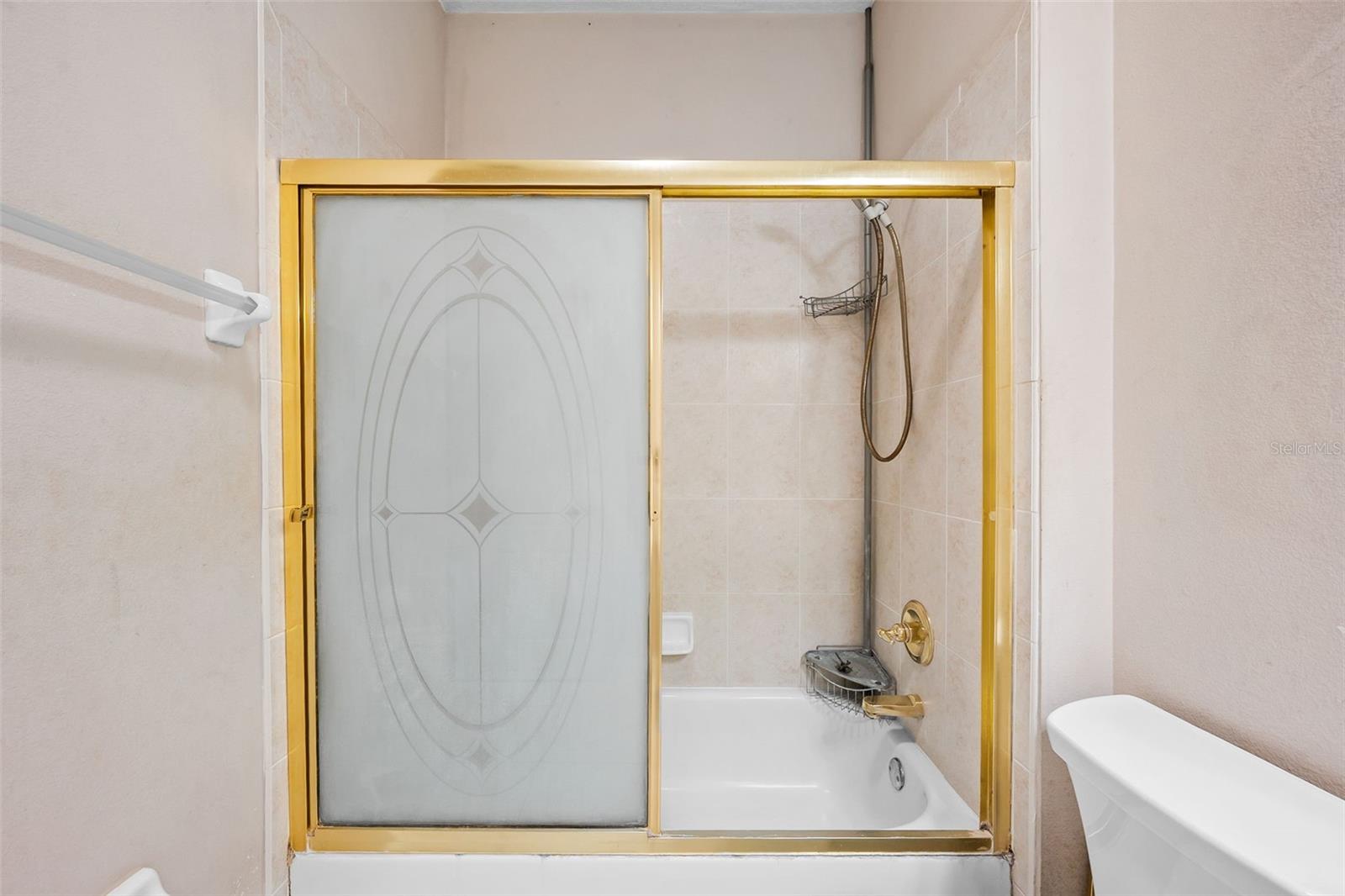 HUNTINGTON CONDO - Residential