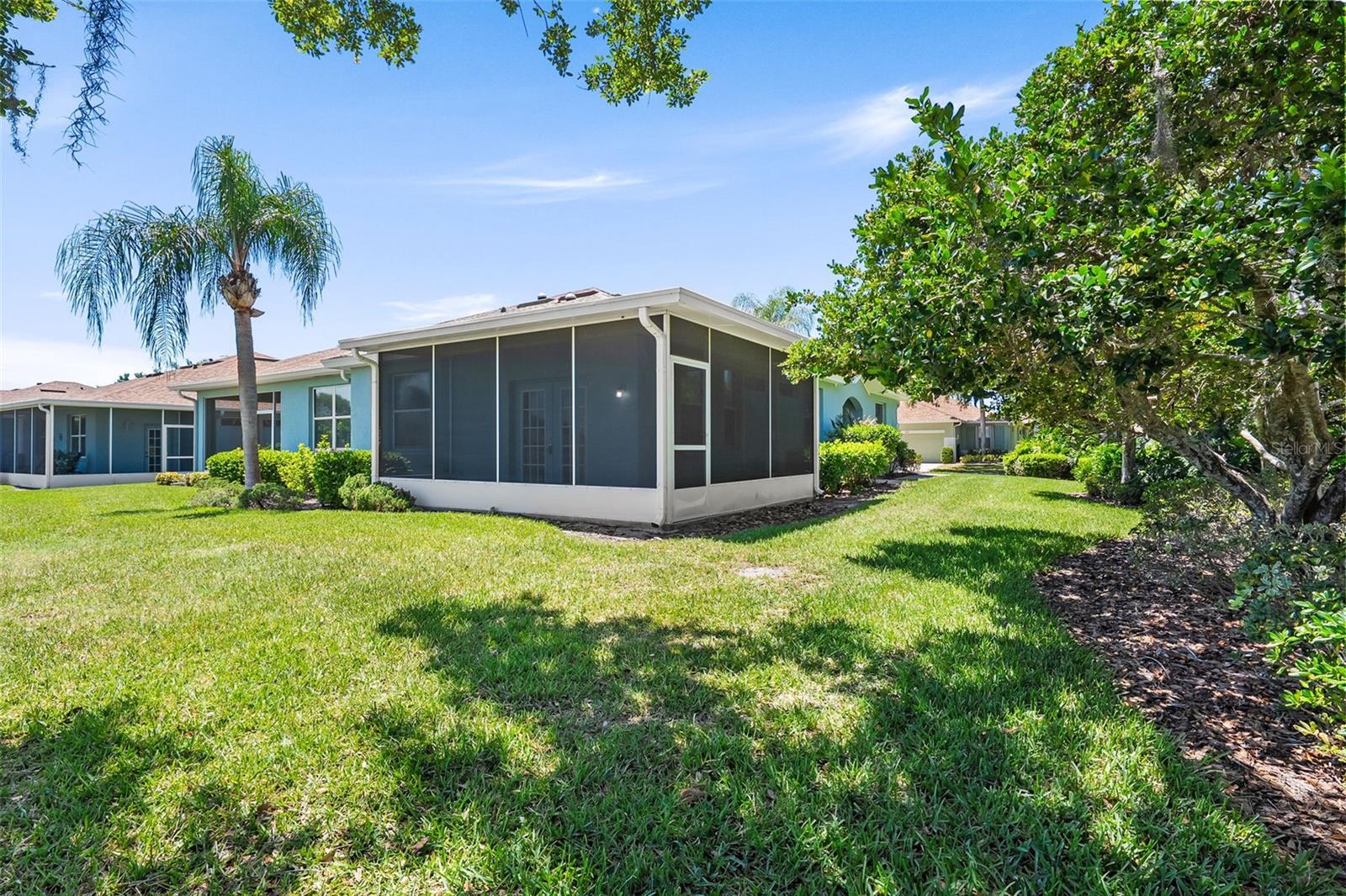 HUNTINGTON CONDO - Residential