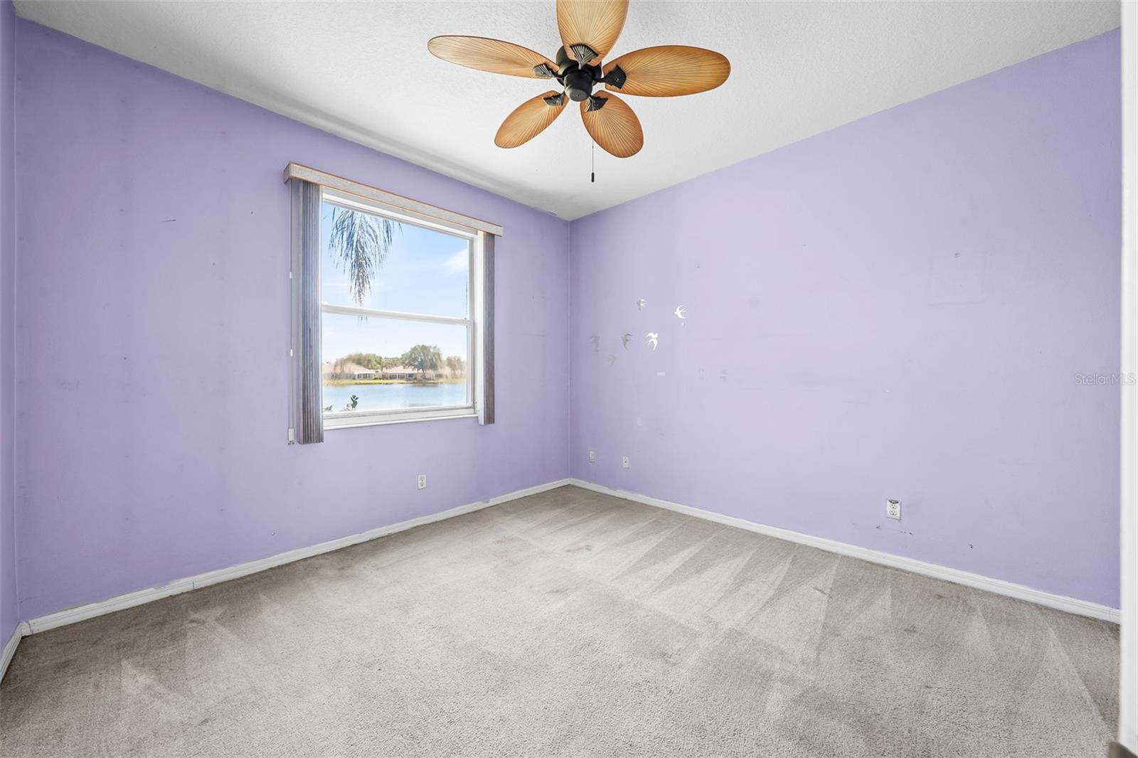 HUNTINGTON CONDO - Residential