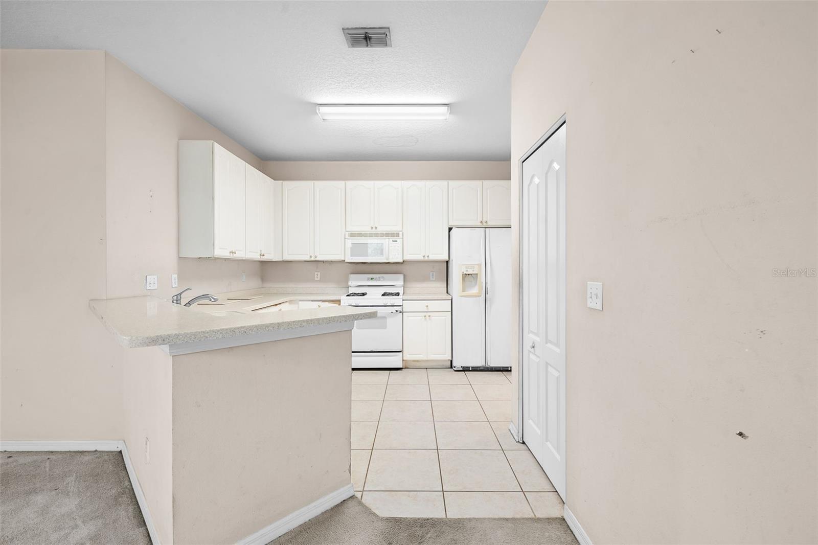 HUNTINGTON CONDO - Residential