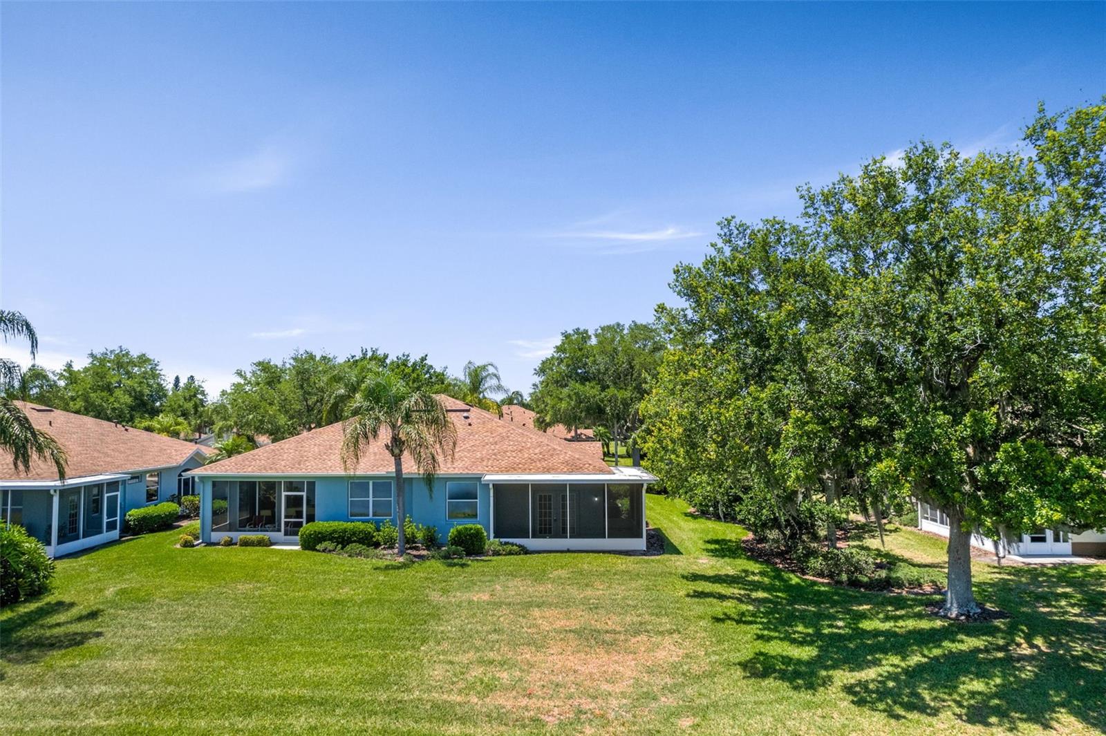 HUNTINGTON CONDO - Residential