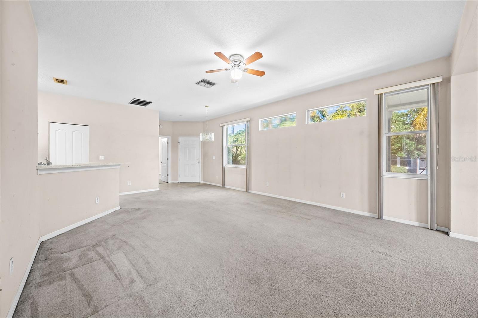 HUNTINGTON CONDO - Residential