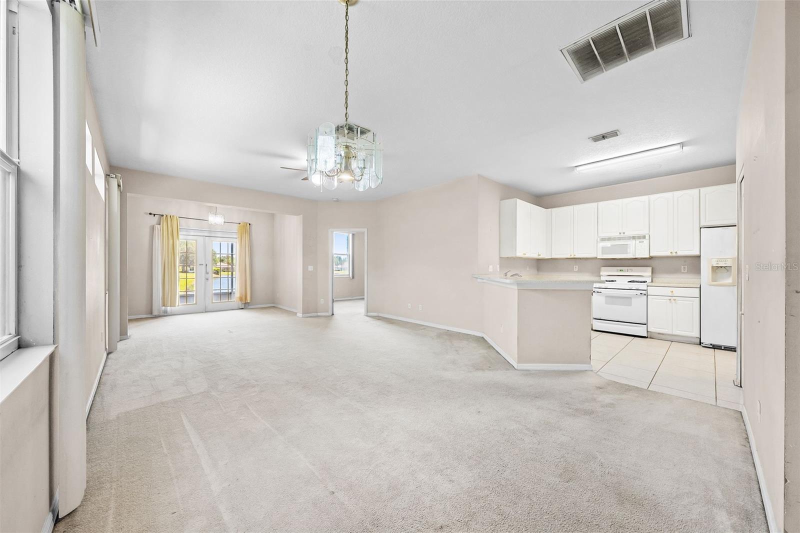 HUNTINGTON CONDO - Residential