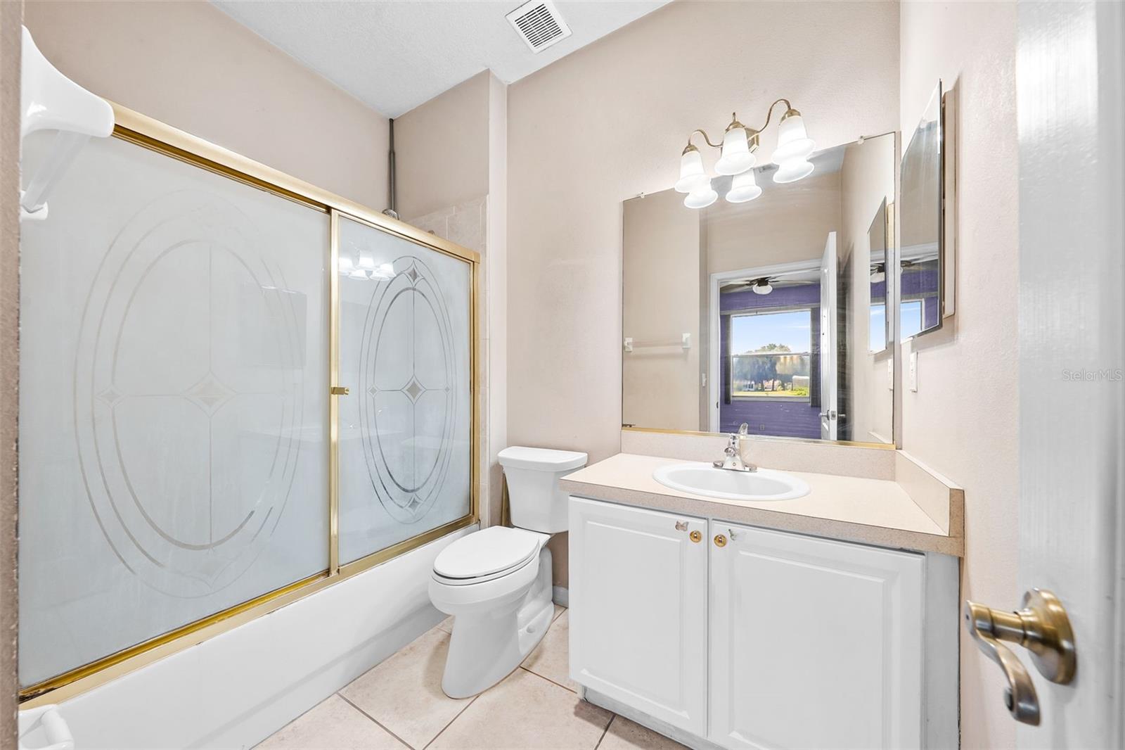 HUNTINGTON CONDO - Residential