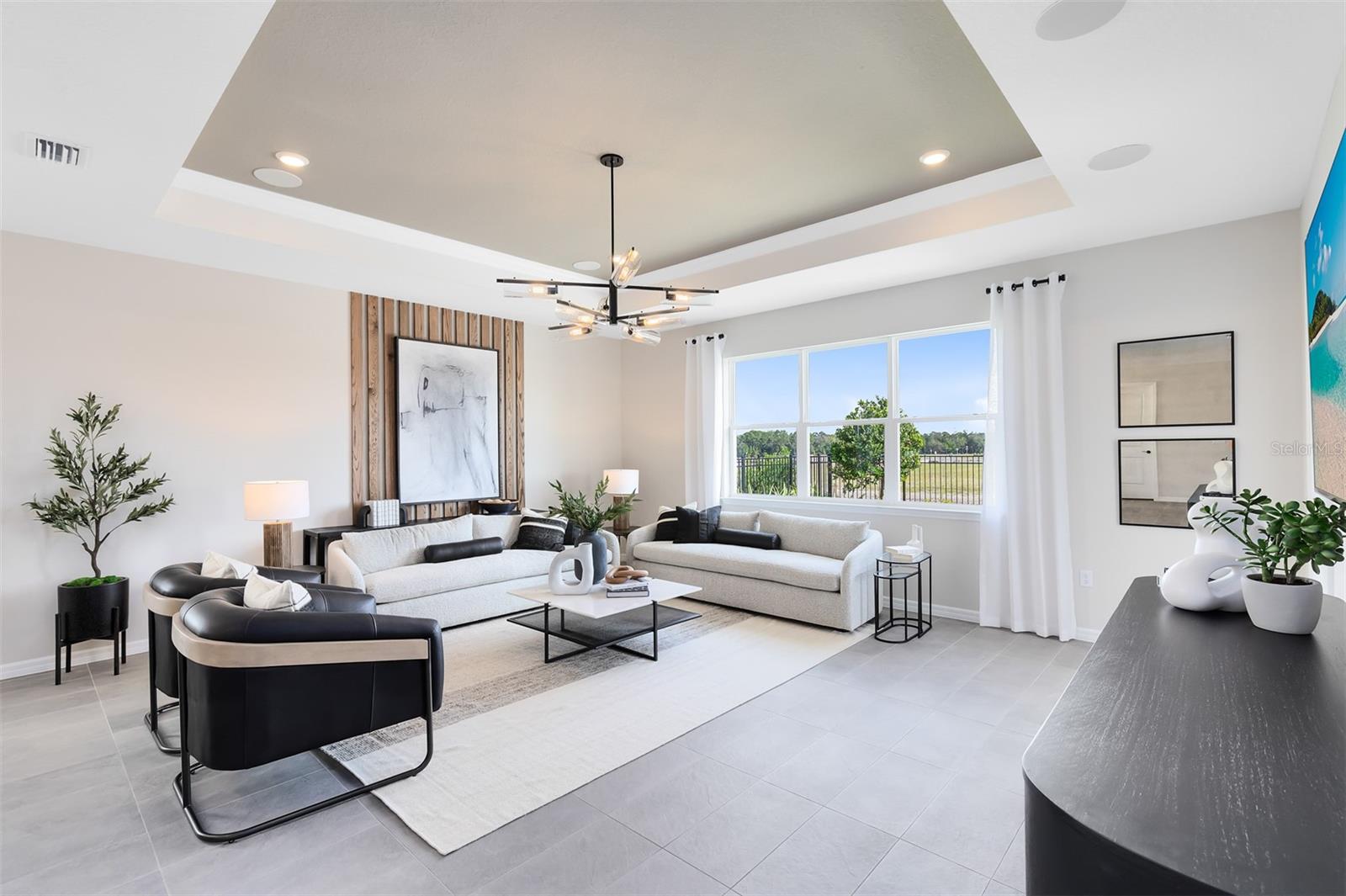 BRIDGEWALK - Residential
