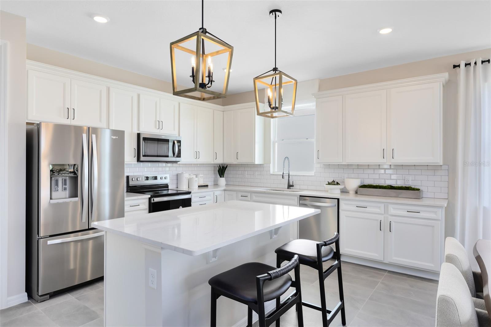BRIDGEWALK - Residential