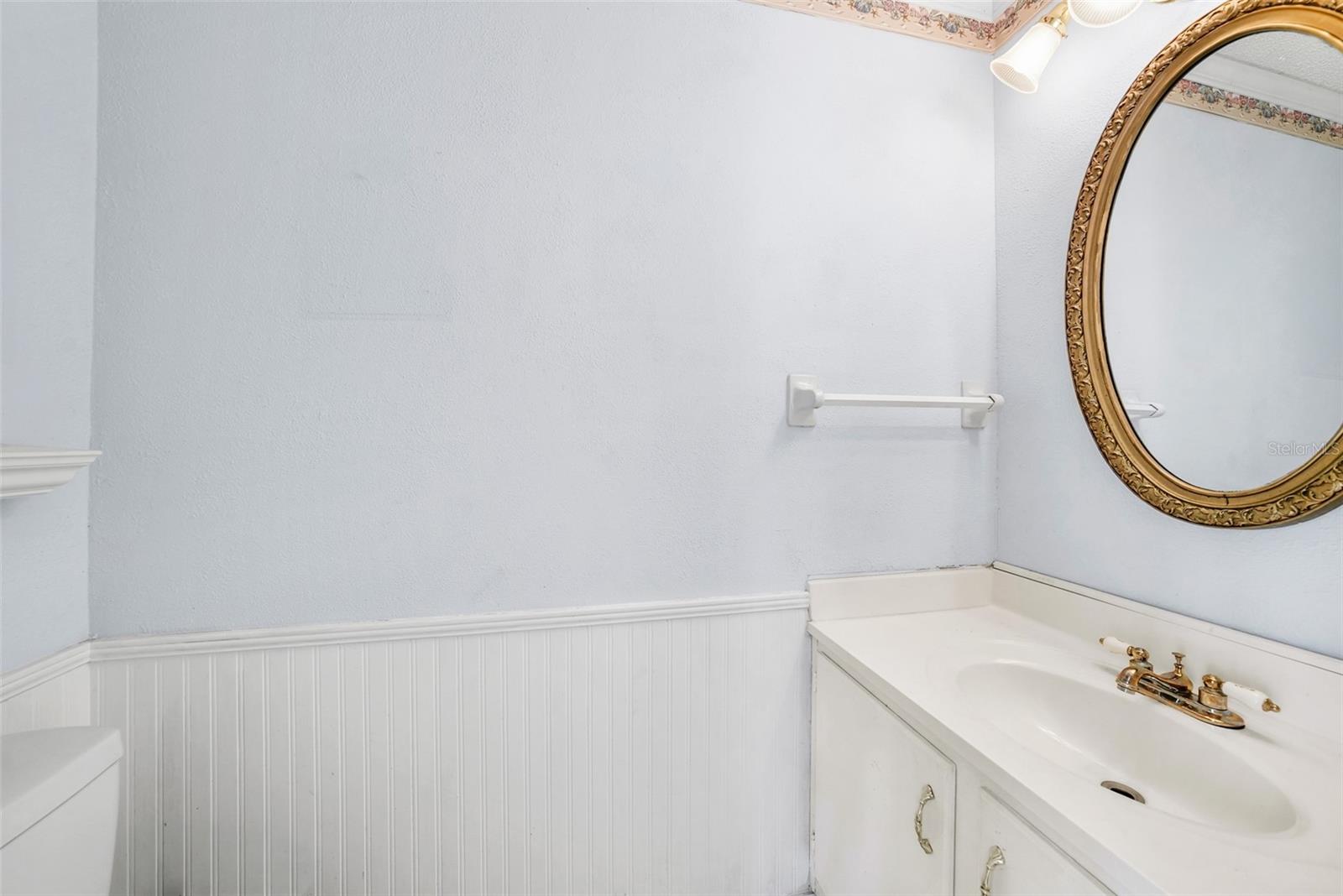 WHISPER WOOD TWNHMS CONDO - Residential