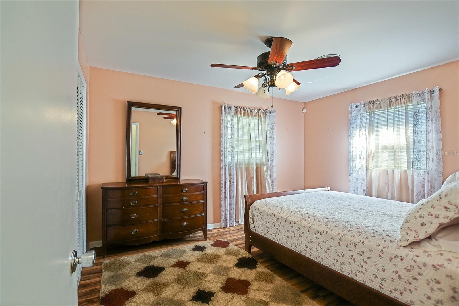 HAYWARD`S - Residential