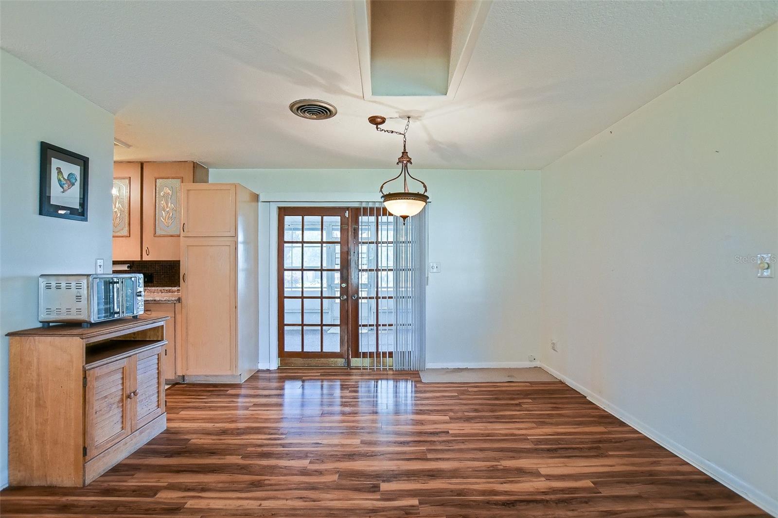 HAYWARD`S - Residential