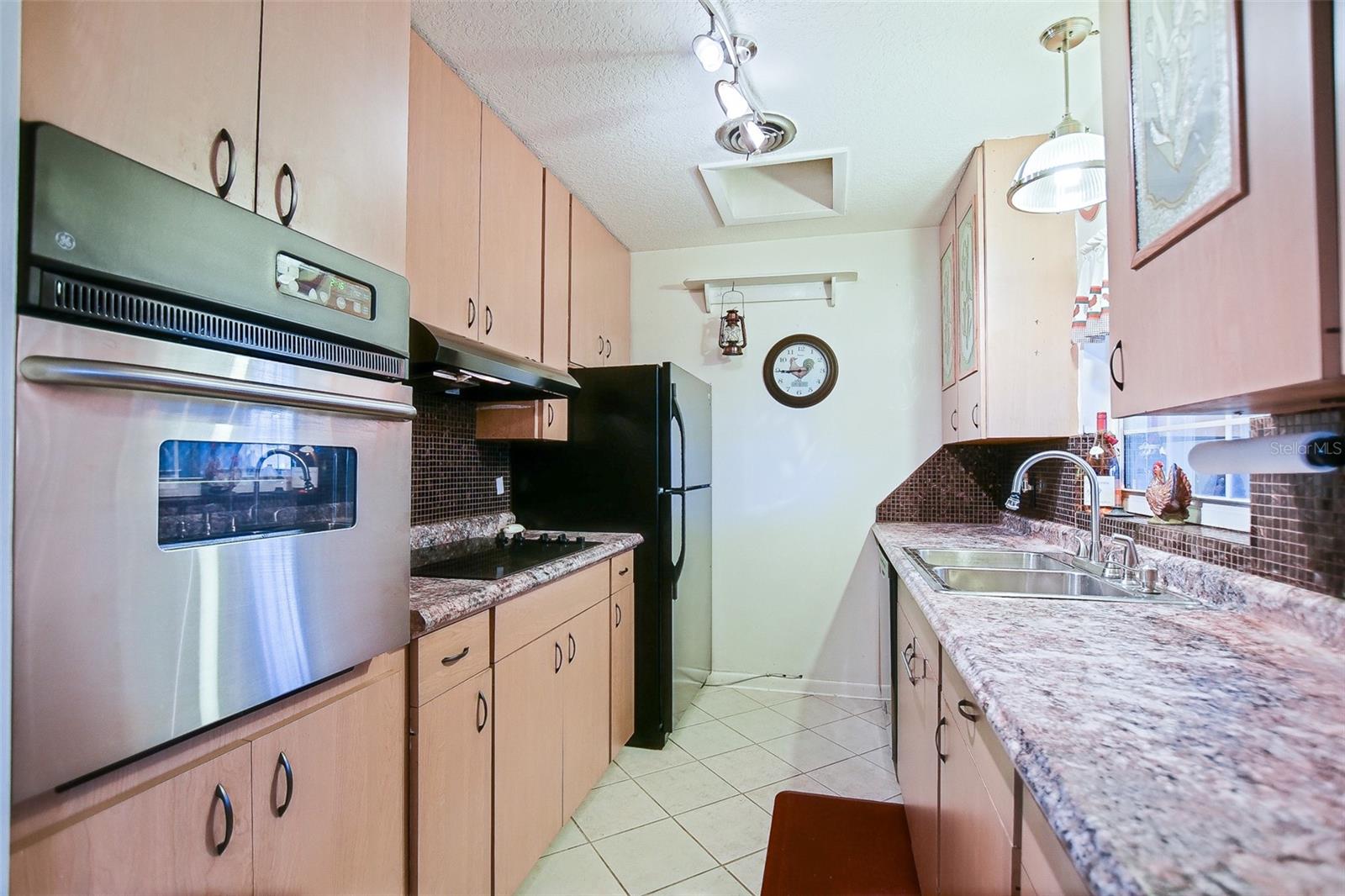 HAYWARD`S - Residential