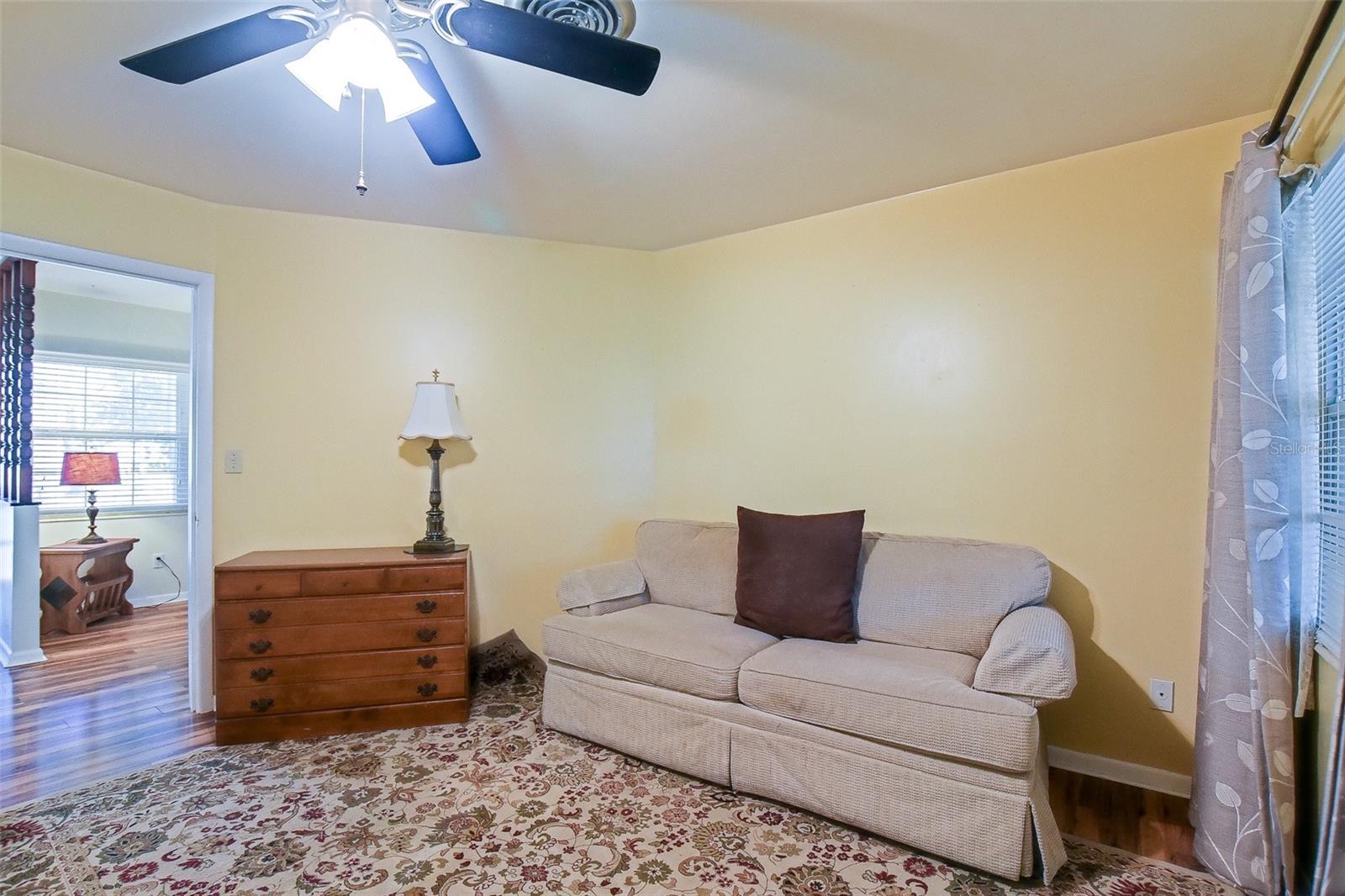 HAYWARD`S - Residential