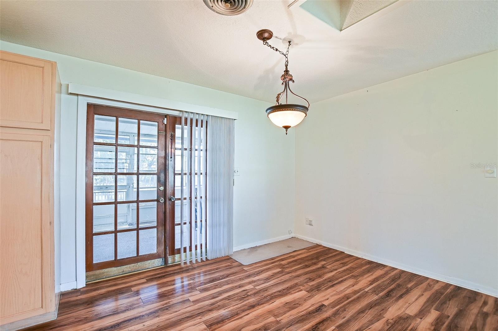 HAYWARD`S - Residential