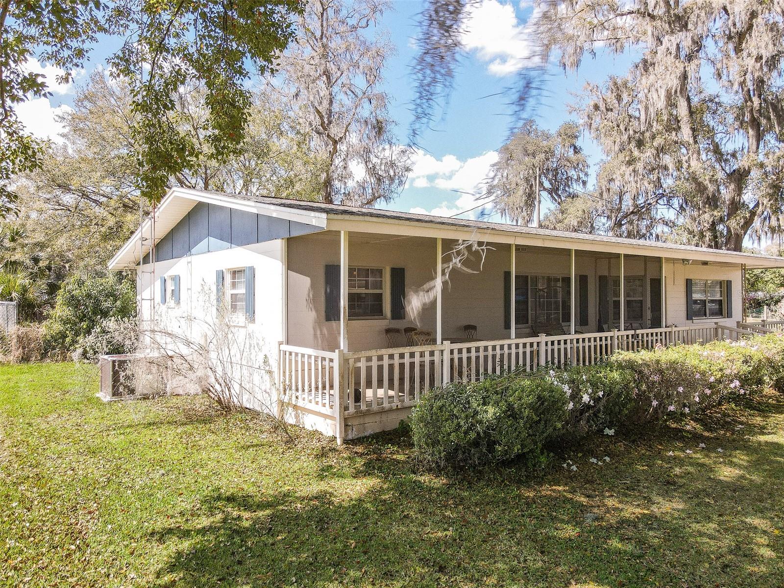 HAYWARD`S - Residential