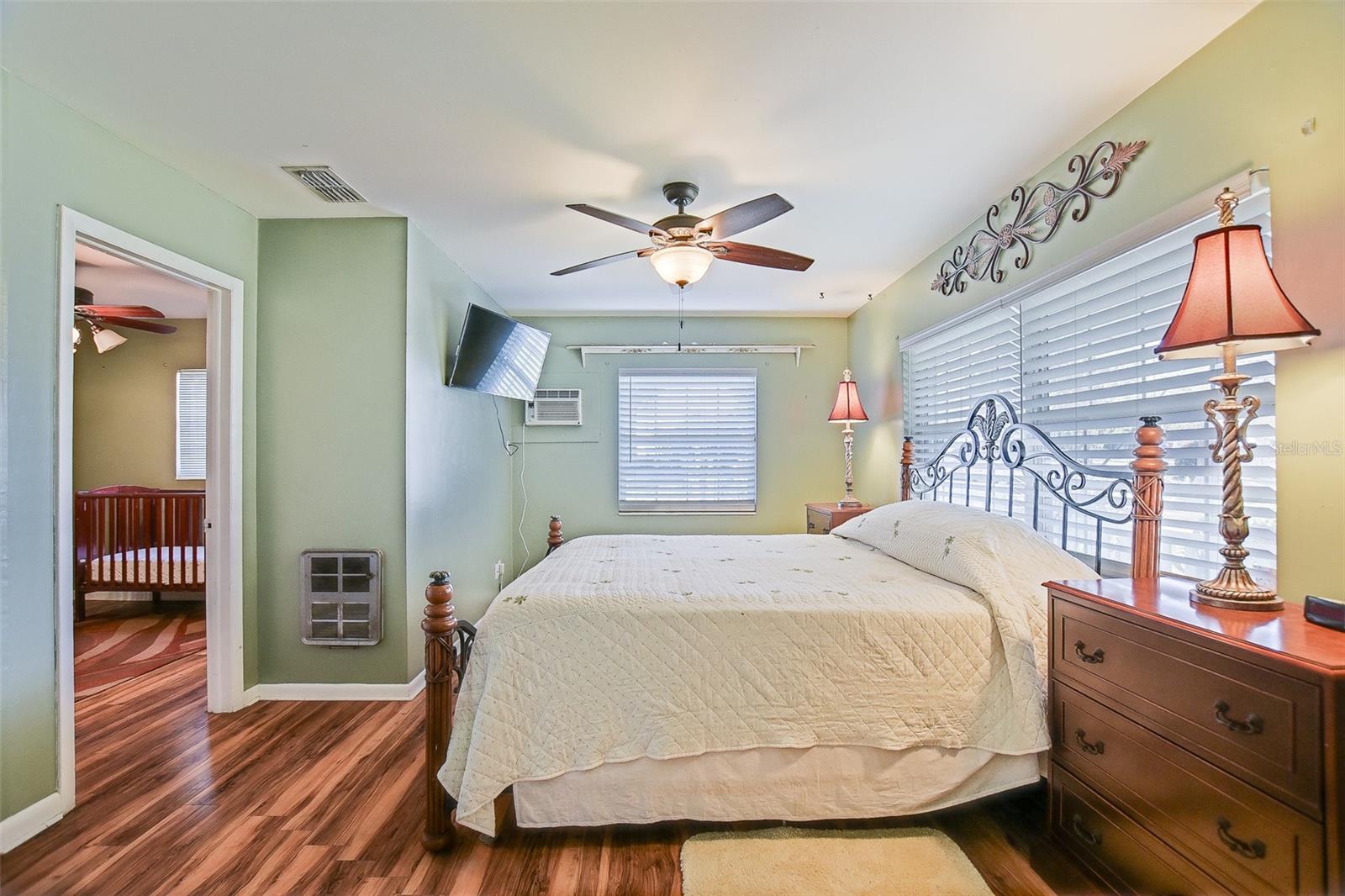 HAYWARD`S - Residential