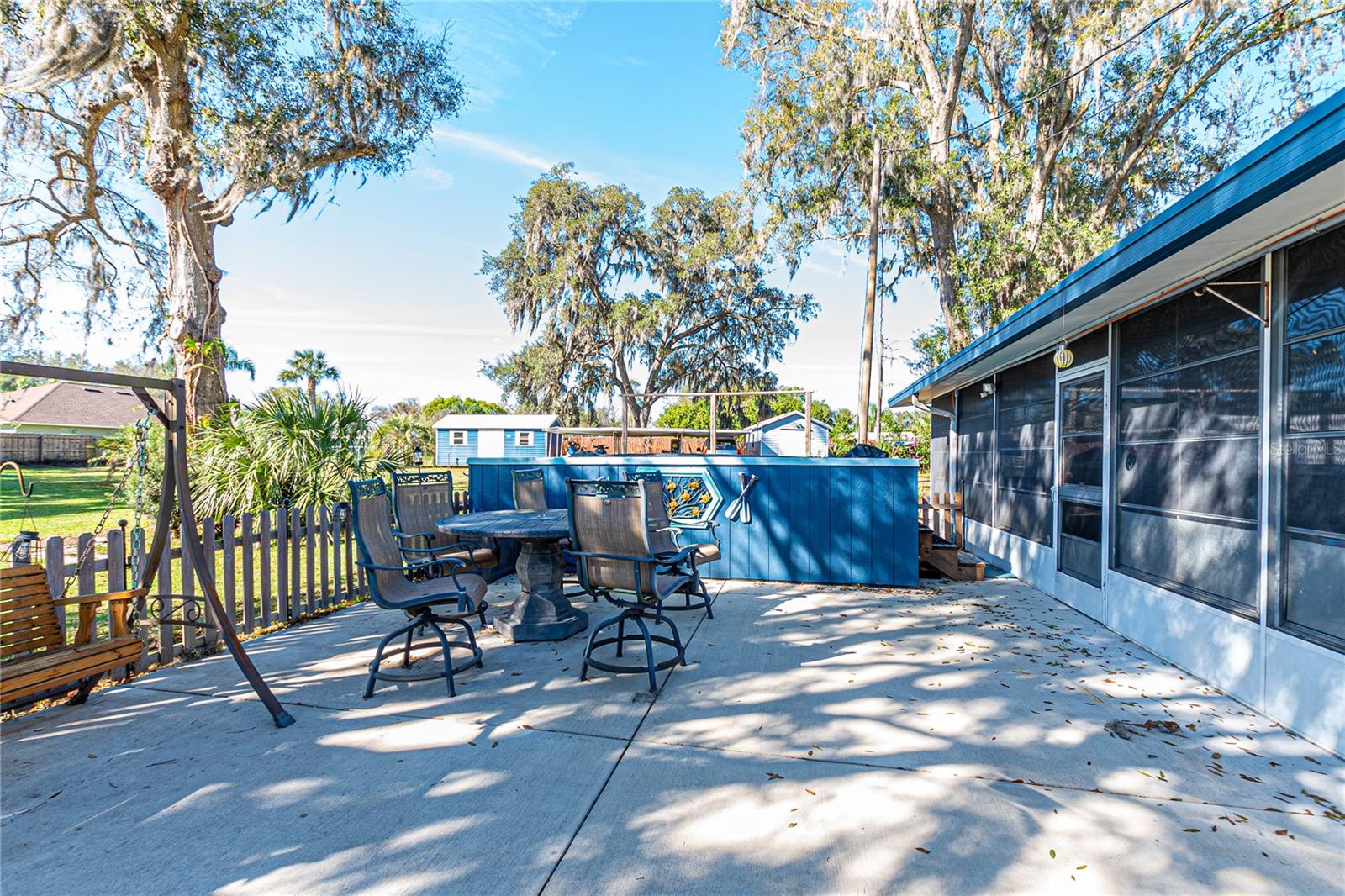 HAYWARD`S - Residential