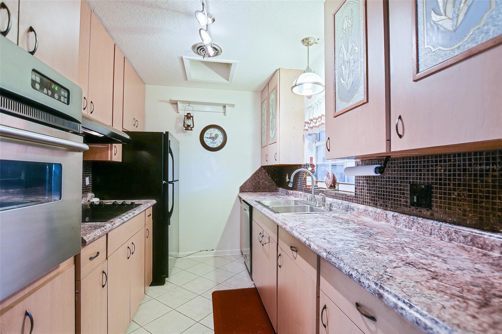 HAYWARD`S - Residential