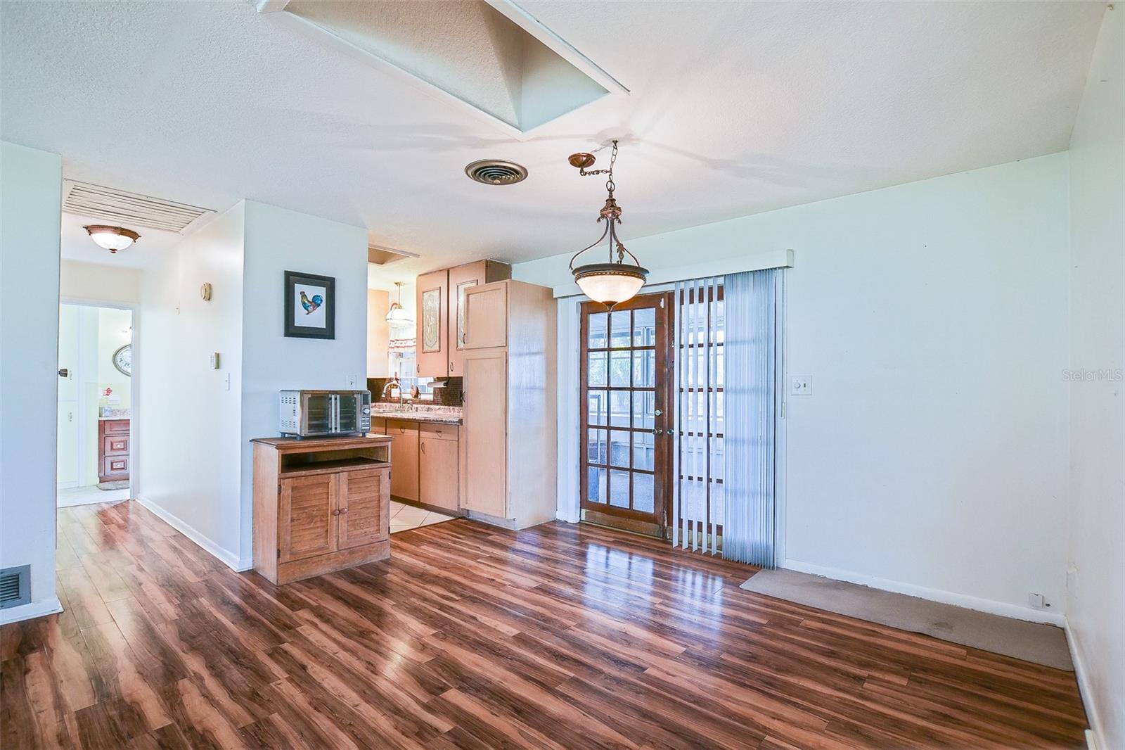 HAYWARD`S - Residential