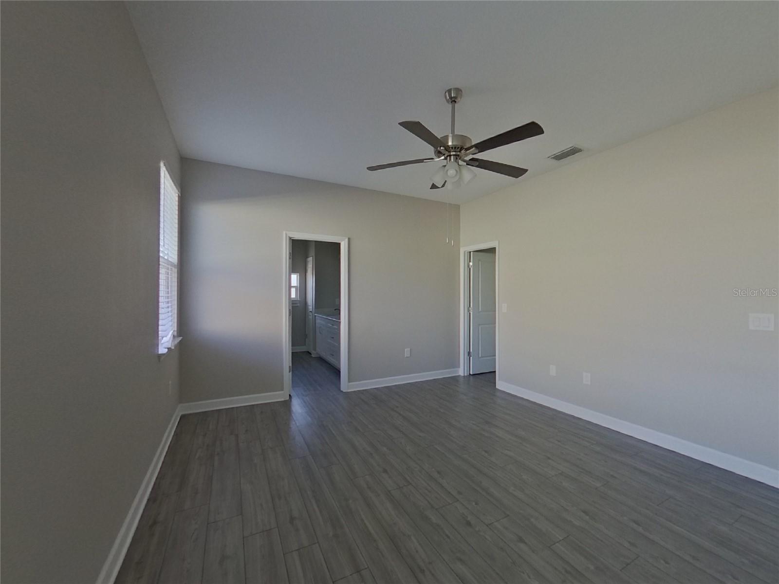 OAKFORD ESTATES - Residential Lease