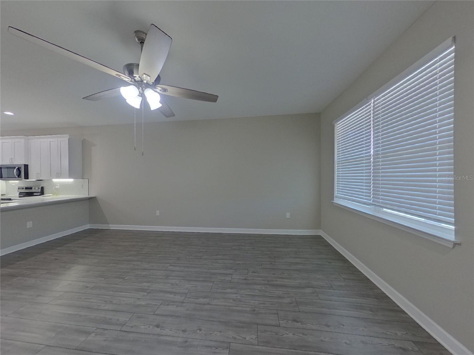 OAKFORD ESTATES - Residential Lease