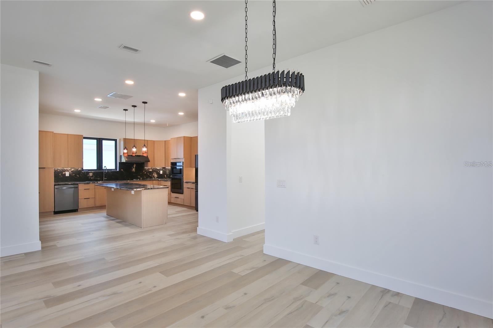 RIDGEWOOD - Residential Income