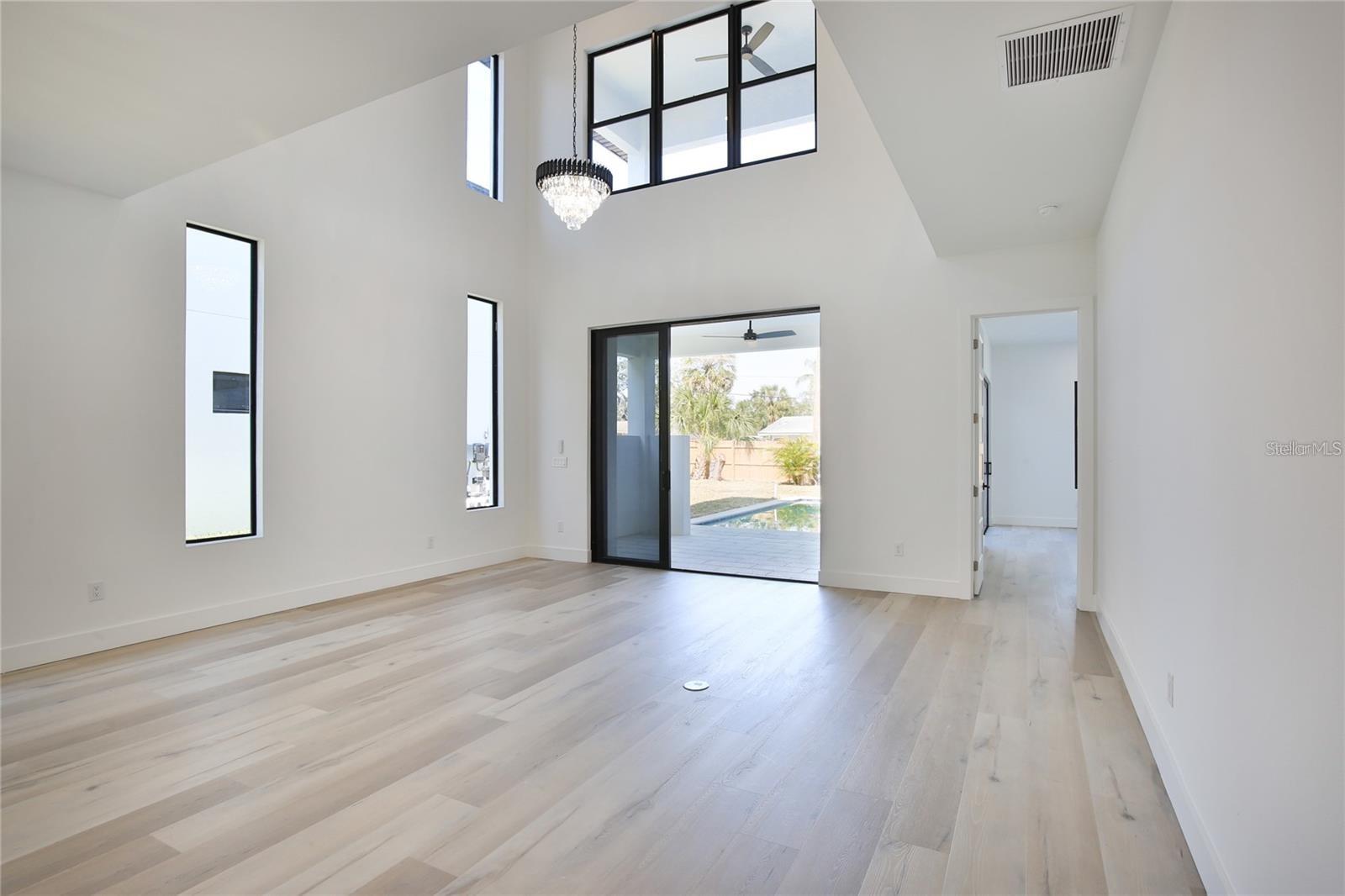 RIDGEWOOD - Residential Income