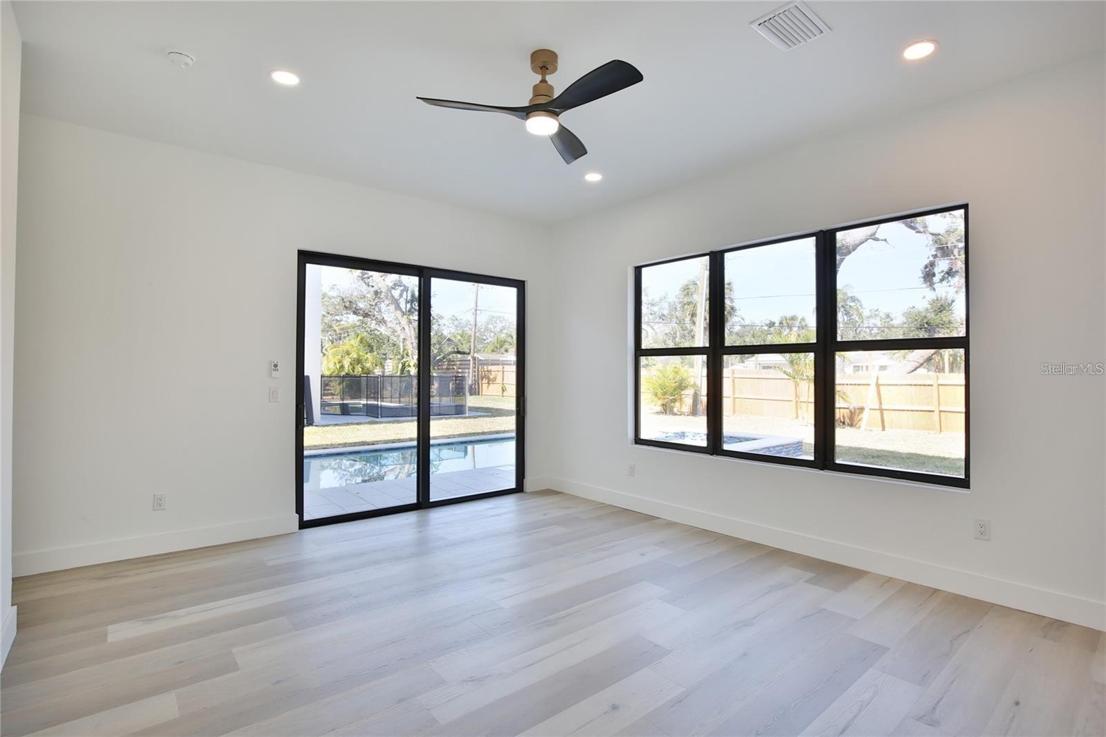 RIDGEWOOD - Residential Income