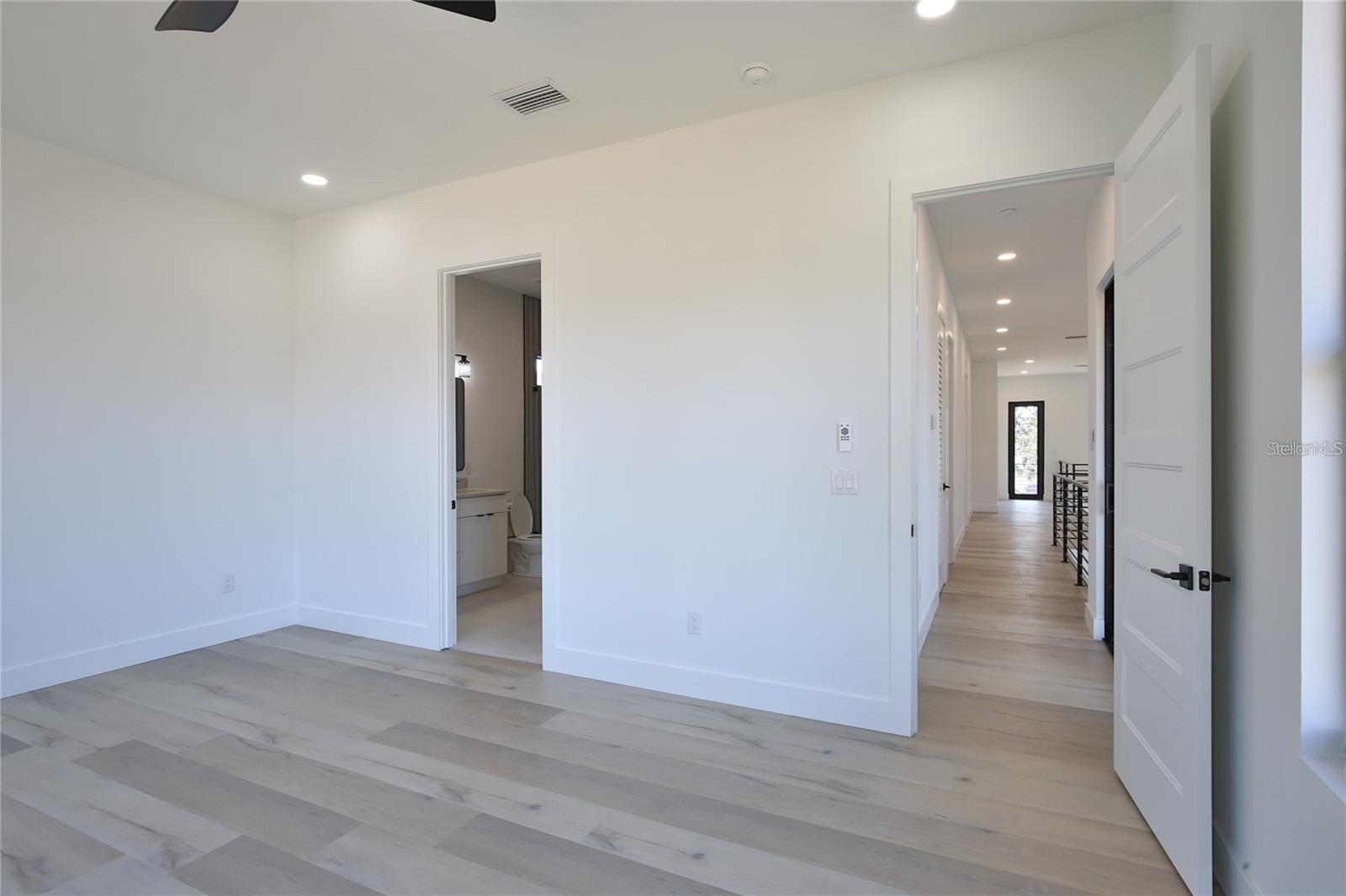 RIDGEWOOD - Residential Income