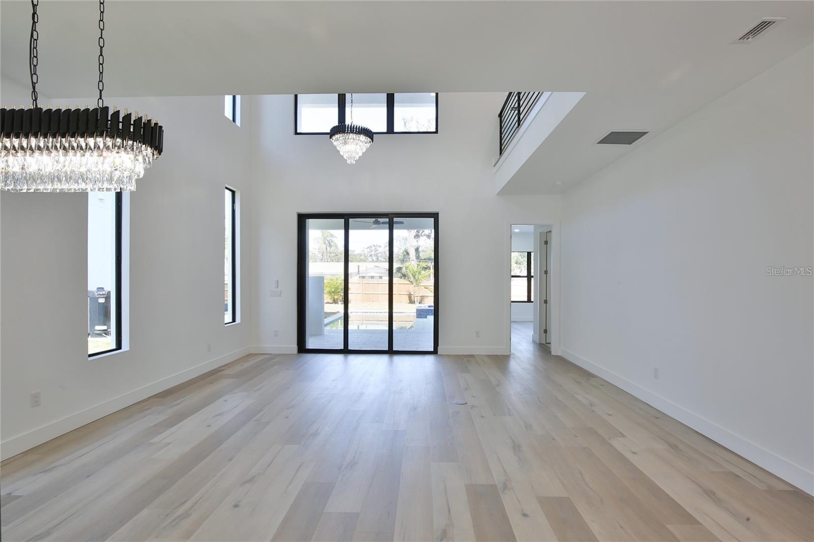 RIDGEWOOD - Residential Income
