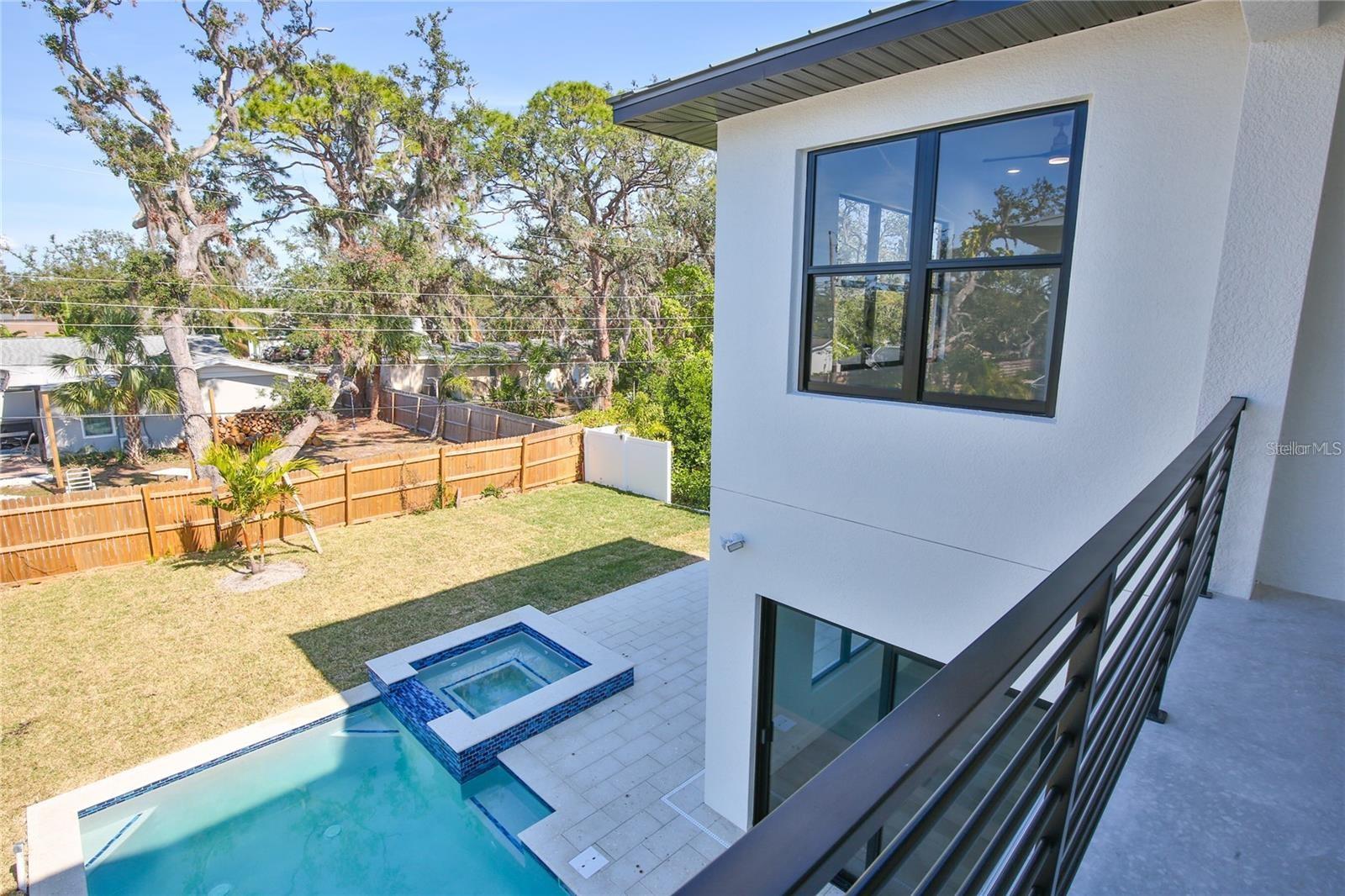 RIDGEWOOD - Residential Income