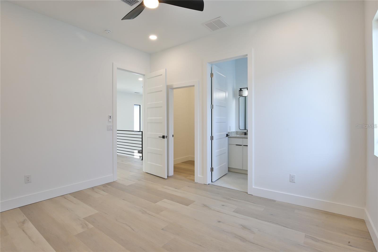 RIDGEWOOD - Residential Income