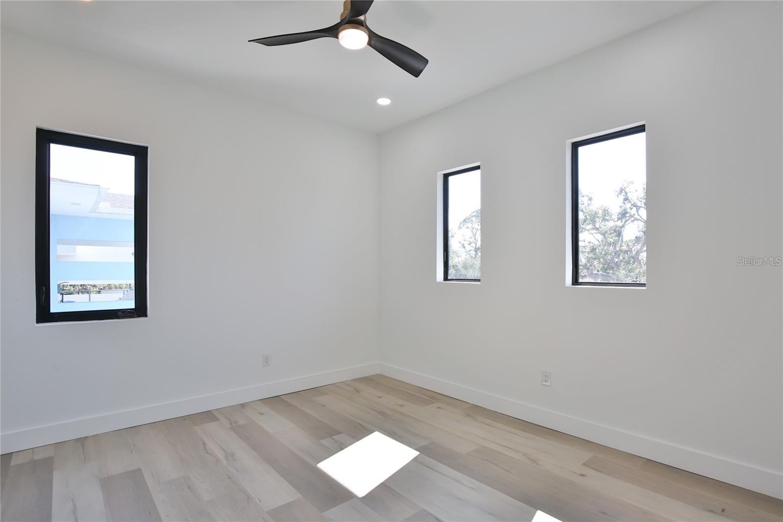 RIDGEWOOD - Residential Income