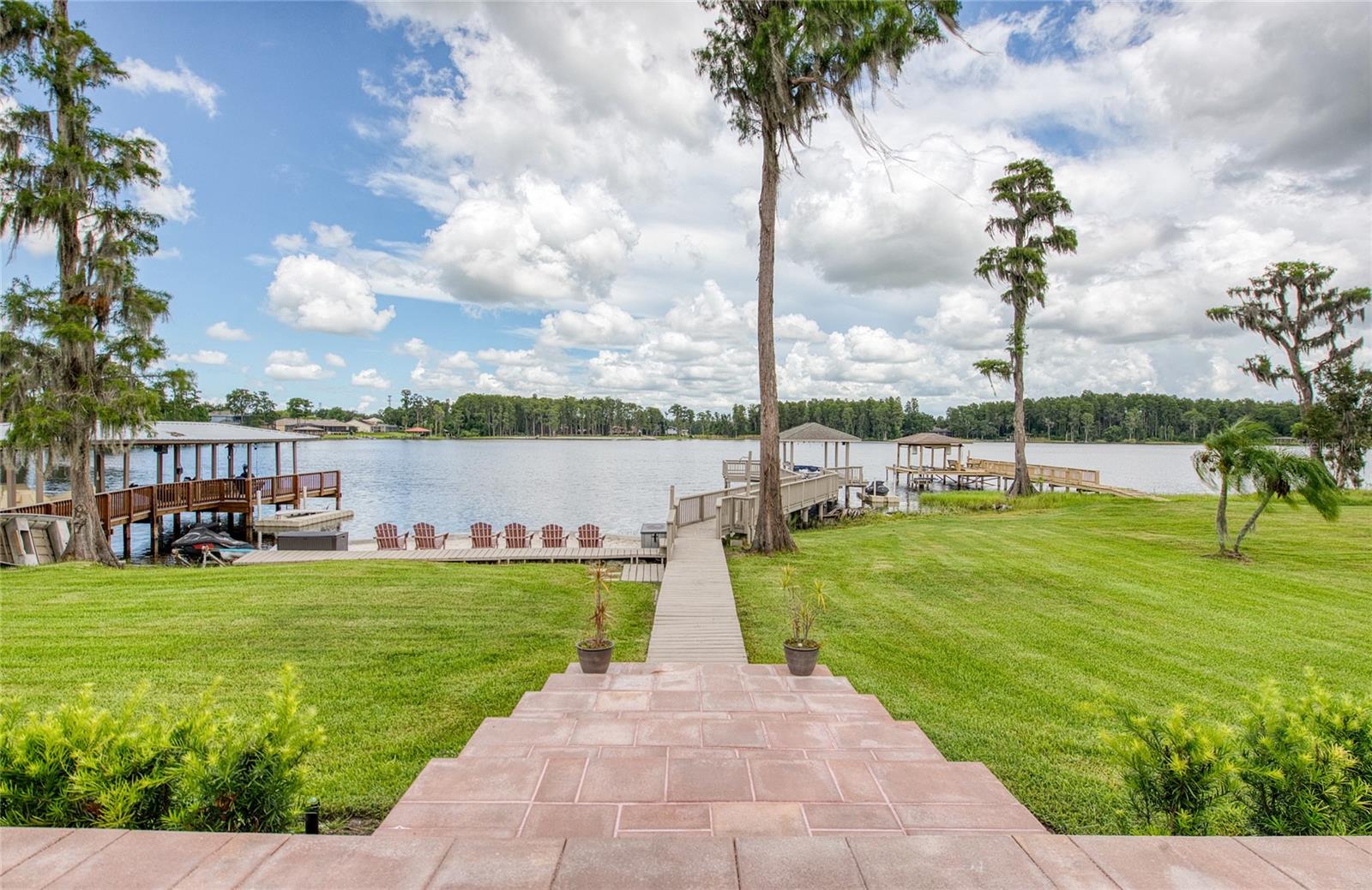 WYNDHAM LAKES PHASE 4 - Residential