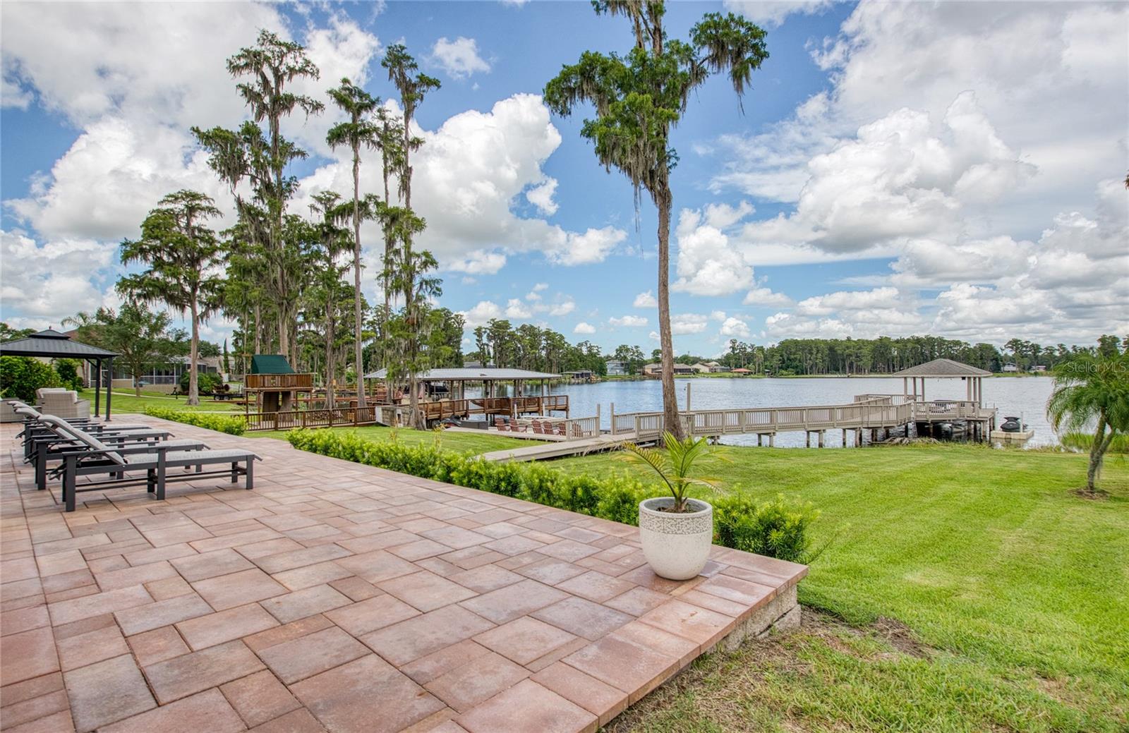 WYNDHAM LAKES PHASE 4 - Residential
