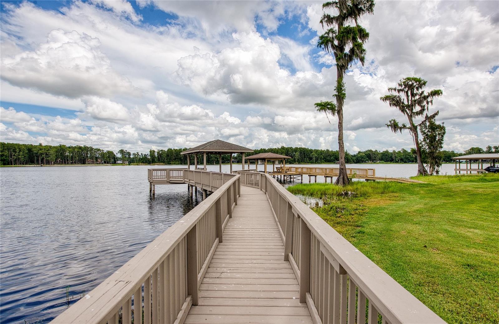 WYNDHAM LAKES PHASE 4 - Residential