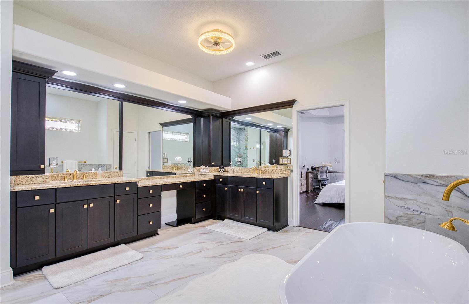 WYNDHAM LAKES PHASE 4 - Residential