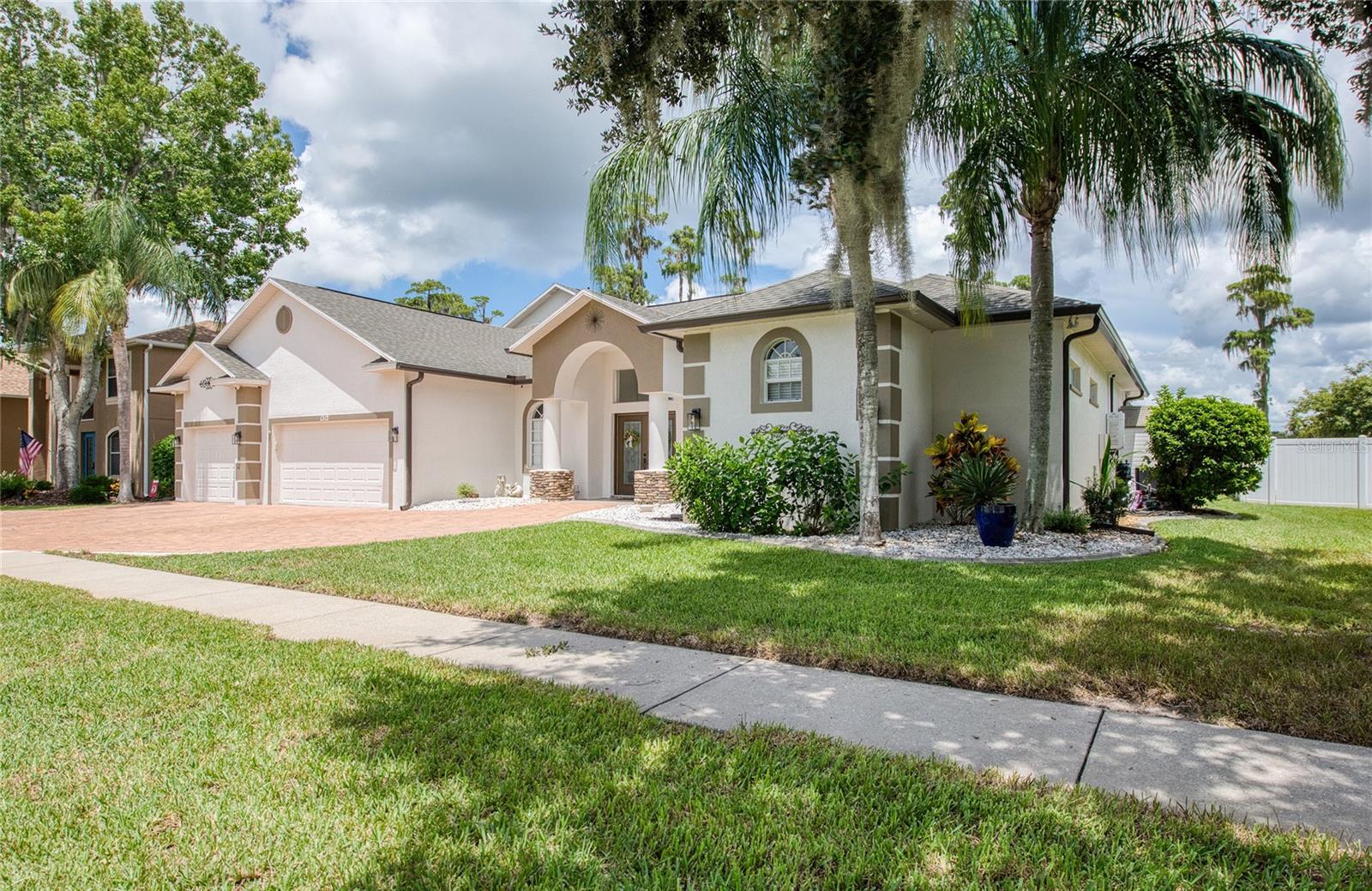 1312 WYNDHAM LAKES DRIVE