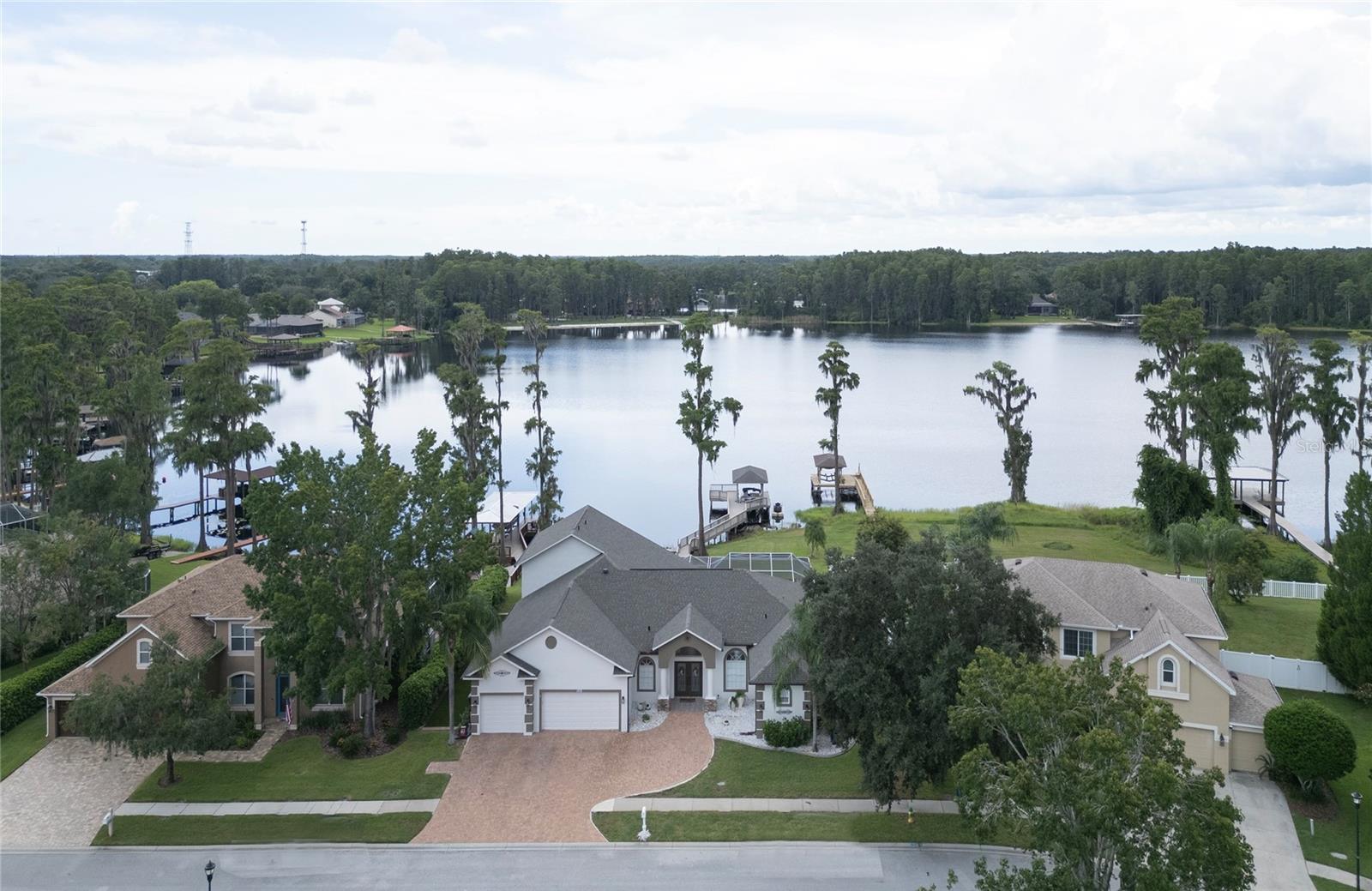 WYNDHAM LAKES PHASE 4 - Residential