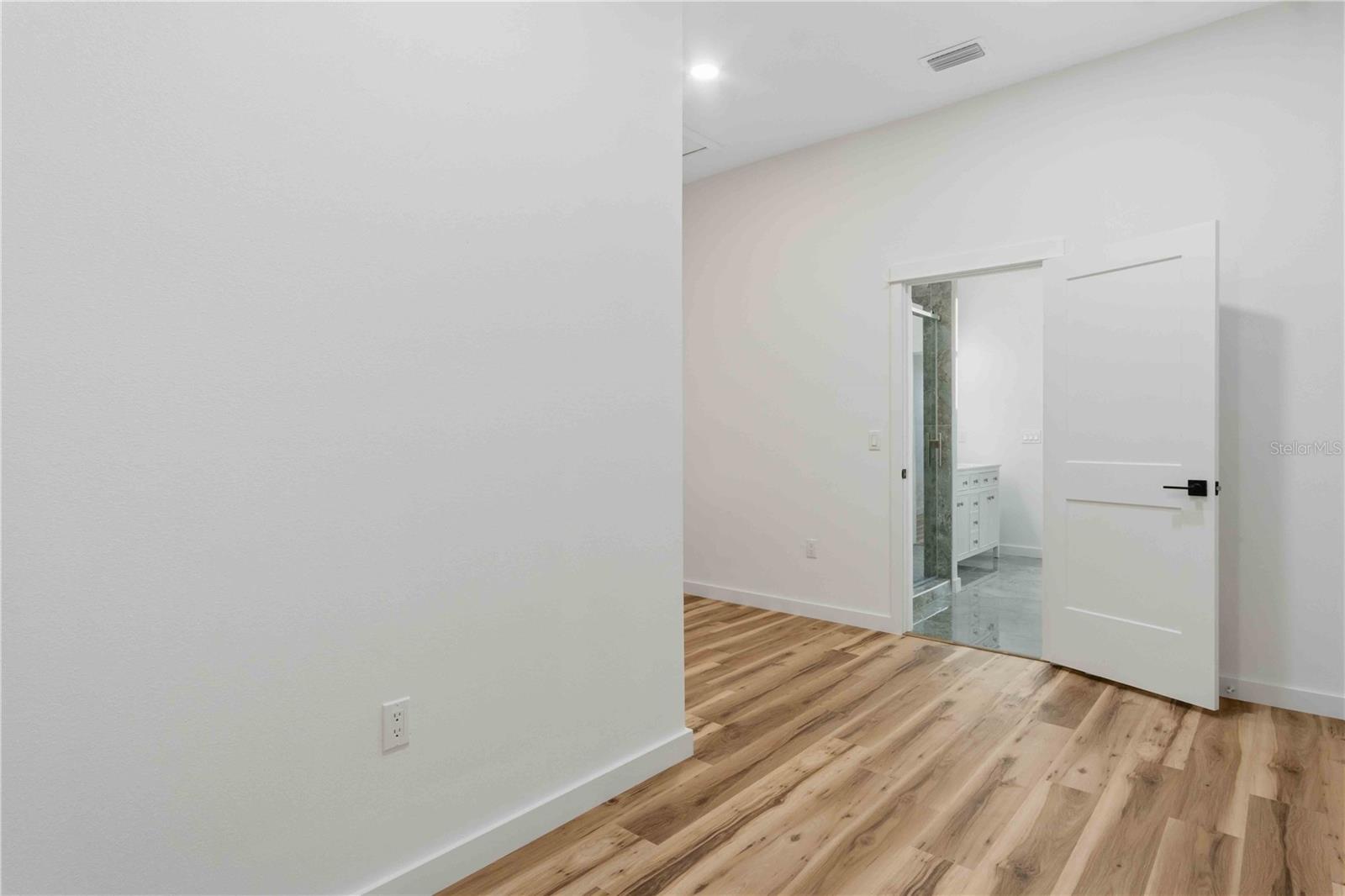 DEEP CREEK - Residential