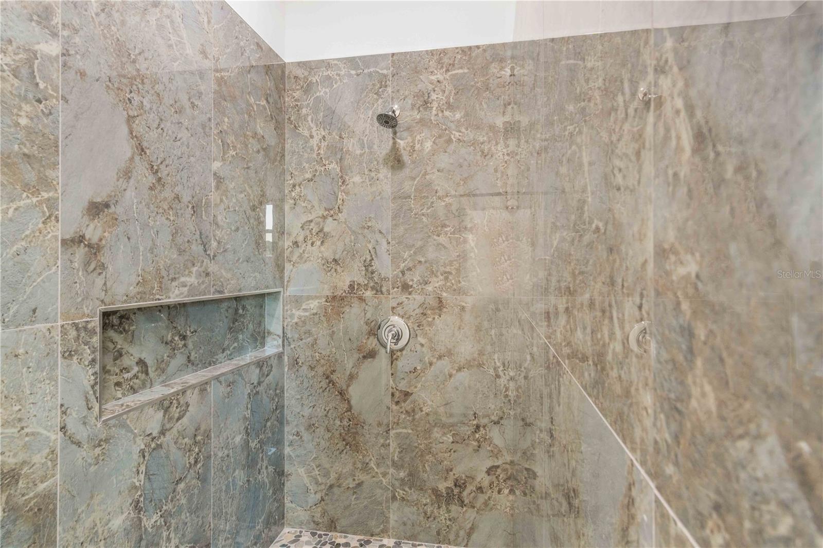 DEEP CREEK - Residential