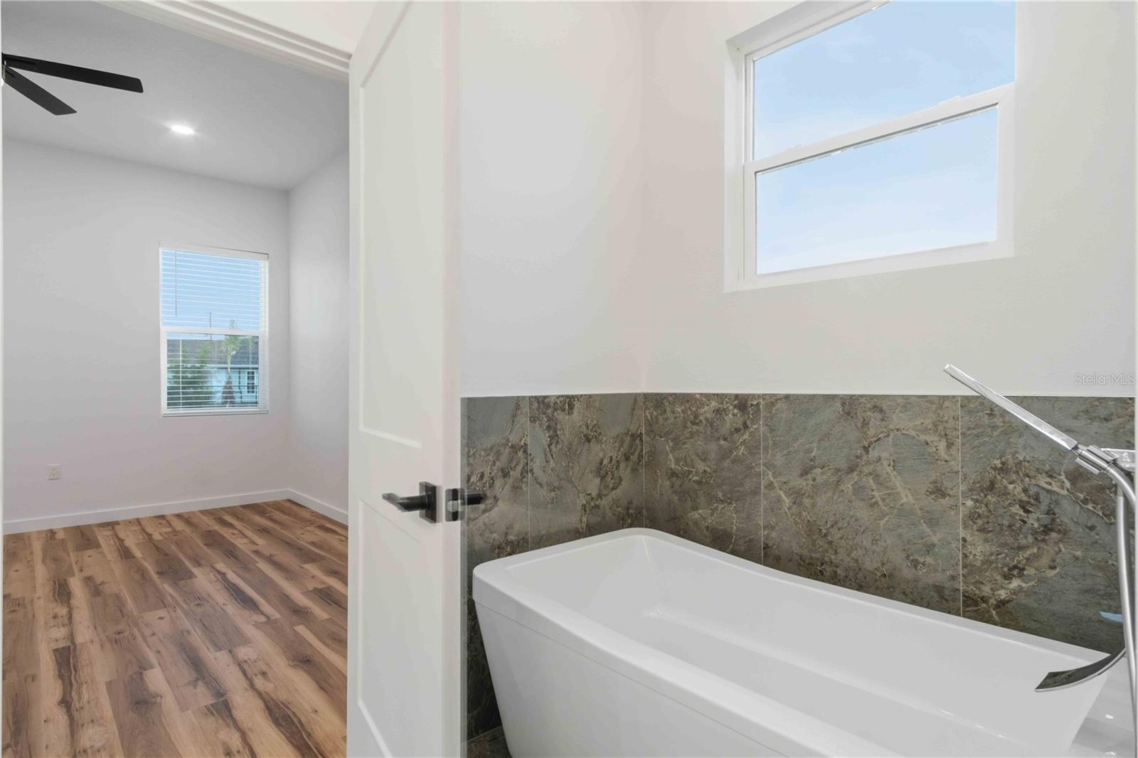 DEEP CREEK - Residential