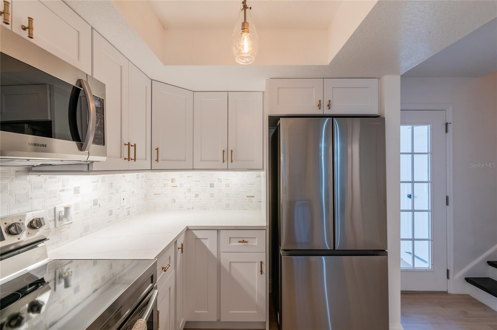 CHARLES TOWNE - Residential