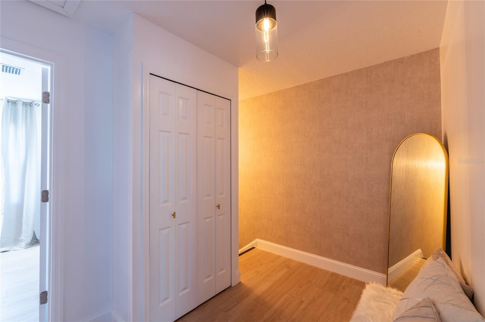 CHARLES TOWNE - Residential