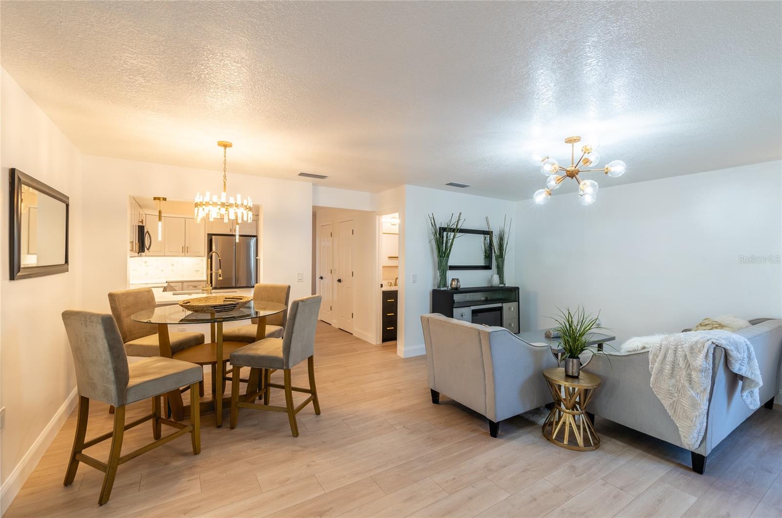 CHARLES TOWNE - Residential