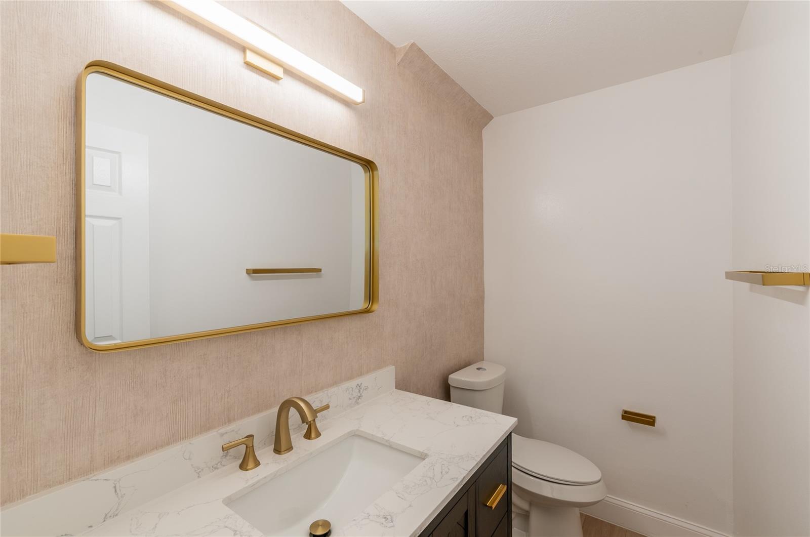 CHARLES TOWNE - Residential