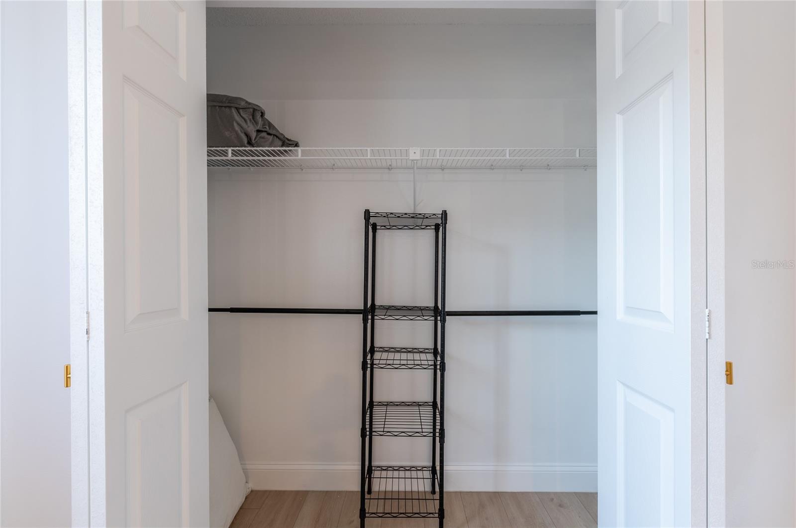 CHARLES TOWNE - Residential