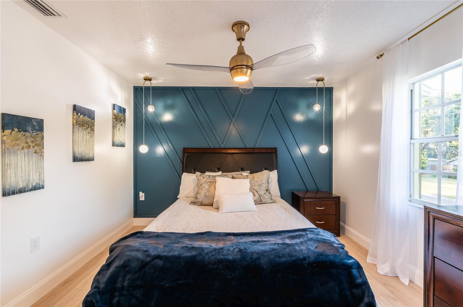 CHARLES TOWNE - Residential